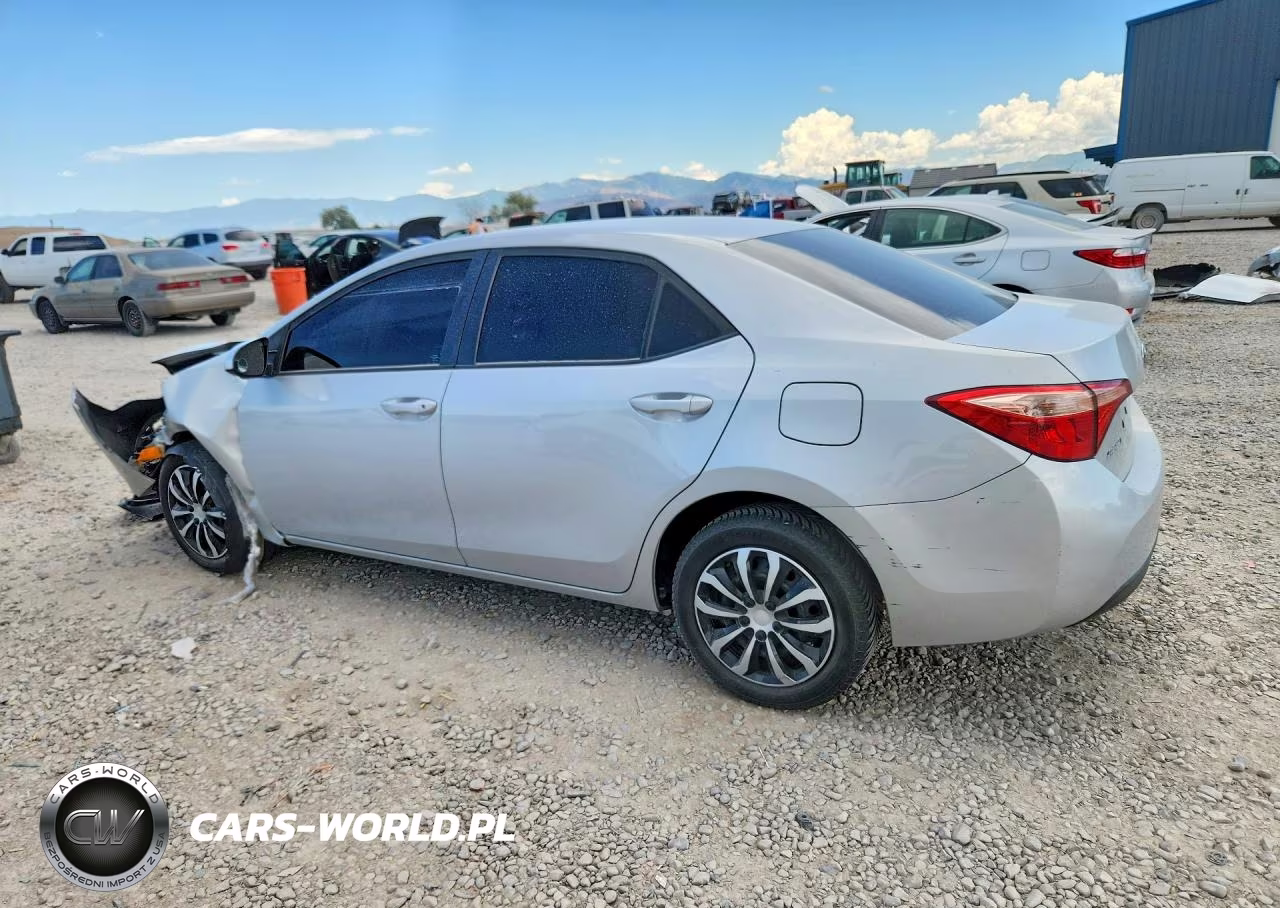 2017 Toyota Corolla Le VIN:2T1BURHE5HC760525 - 2