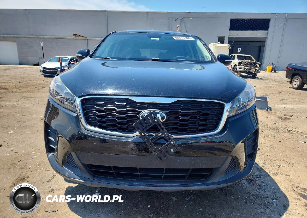 2019 Kia Sorento L VIN:5XYPG4A31KG581158 - 5