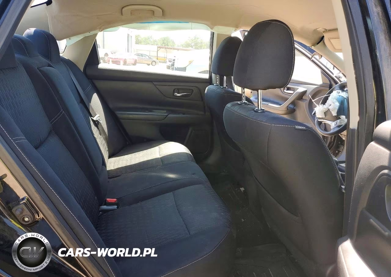 2018 Nissan Altima 2.5 S VIN:1N4AL3AP0JC117804 - 10