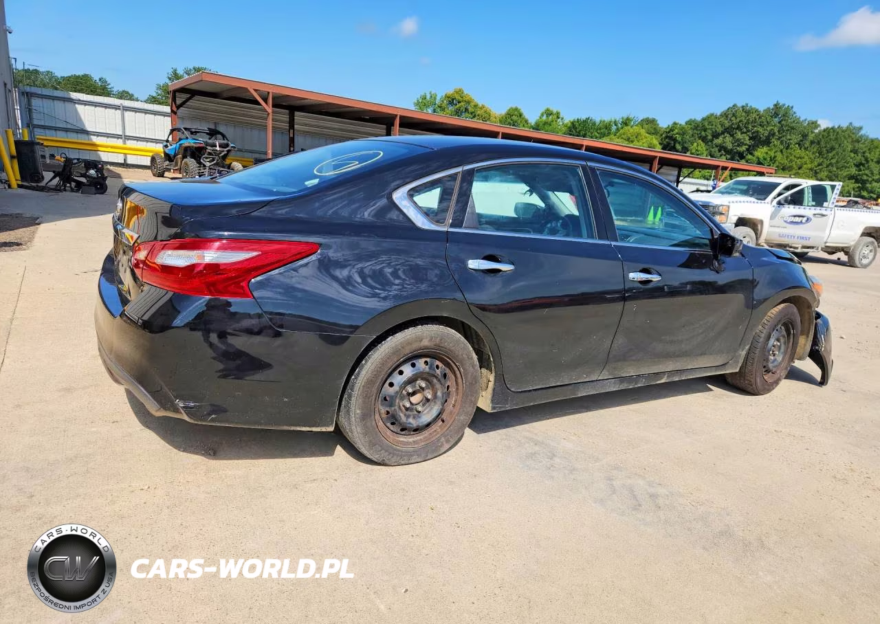 2018 Nissan Altima 2.5 S VIN:1N4AL3AP0JC117804 - 3