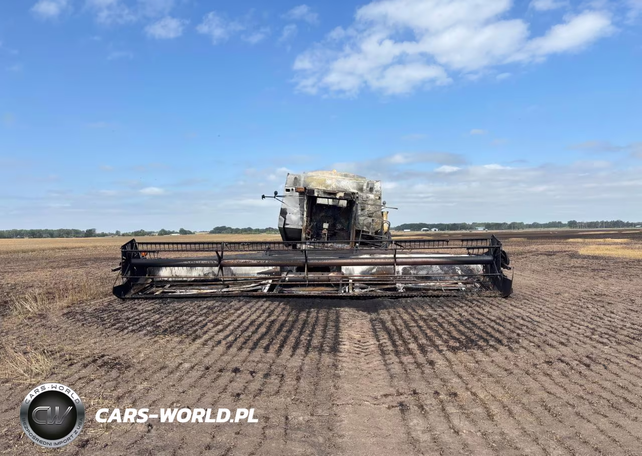 1999 Agco R62 - Combine VIN:R6269047 - 2