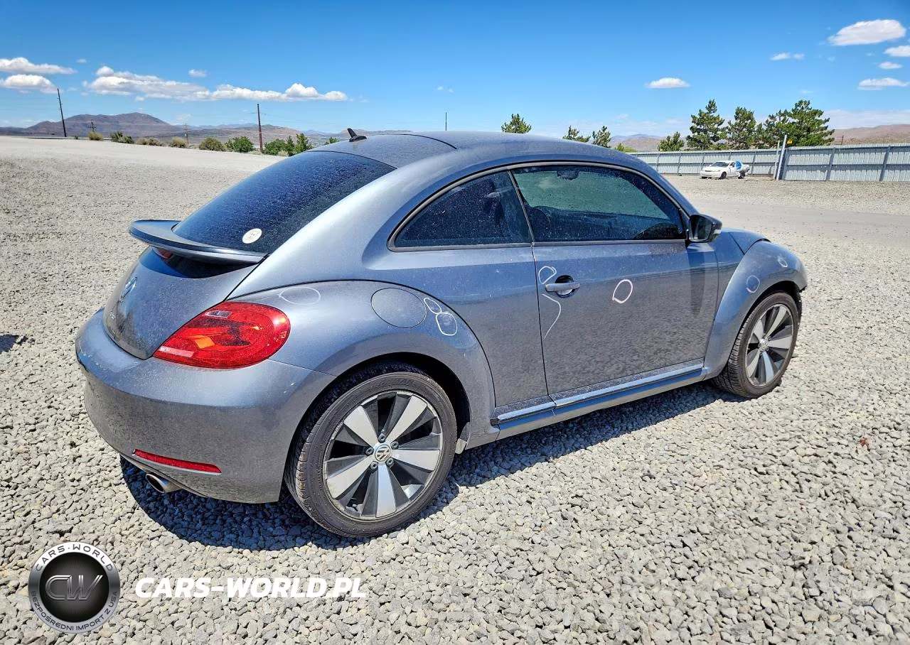 2012 Volkswagen Beetle Turbo VIN:3VWVA7AT6CM614411 - 3