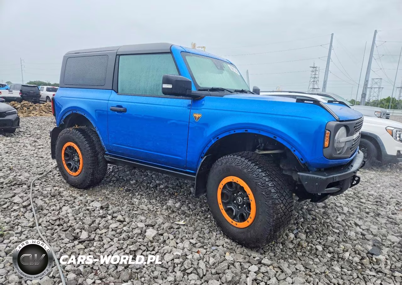2021 Ford Bronco Base VIN:1FMDE5CP0MLB00432 - 4