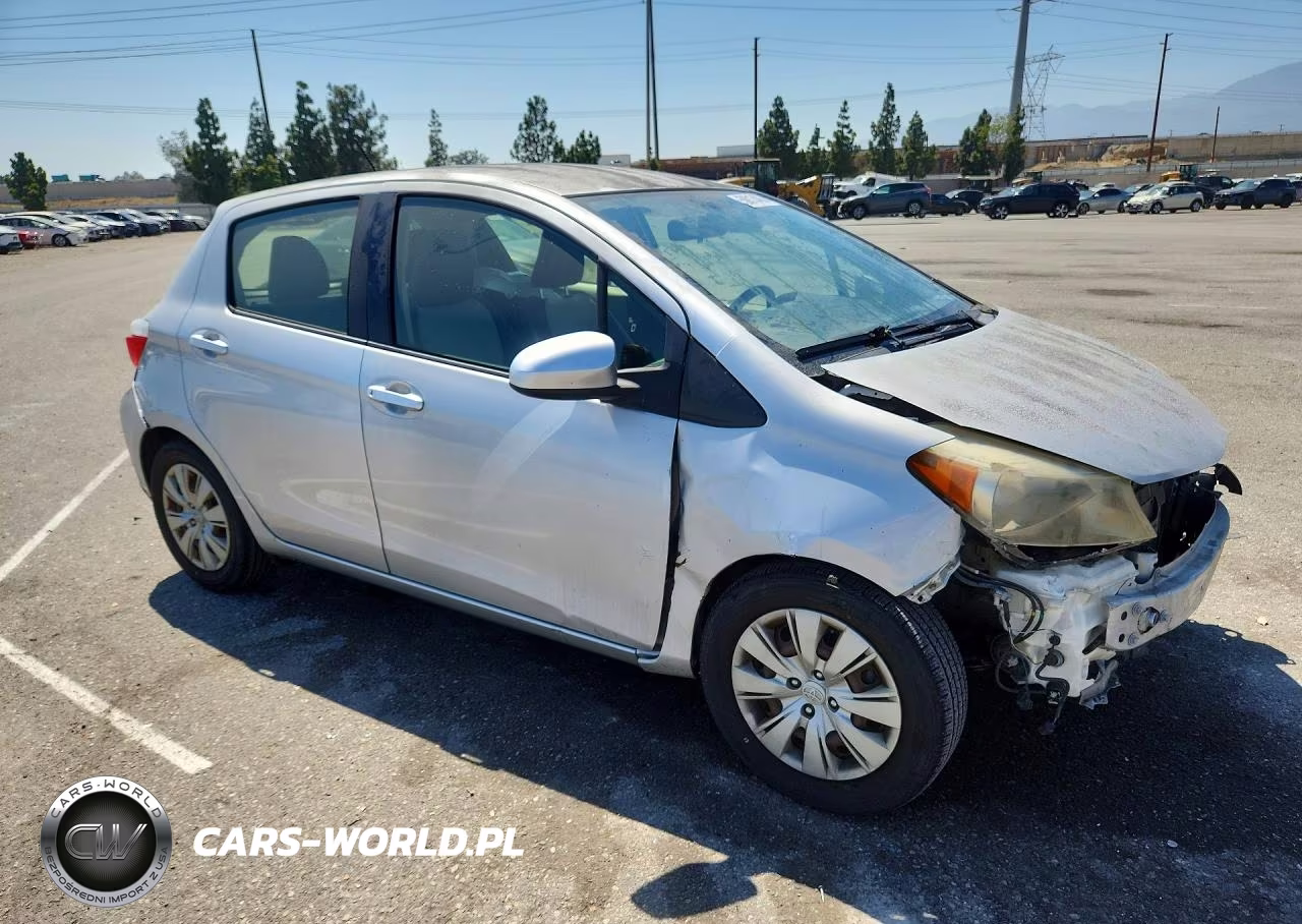 2014 Toyota Yaris 5-Door Le VIN:JTDKTUD37ED578432 - 4