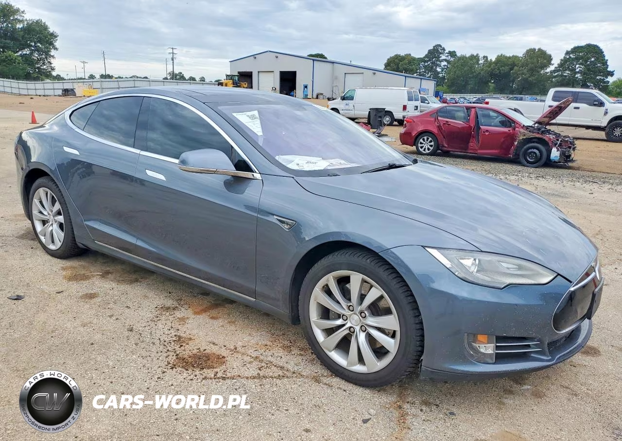 2014 Tesla Model S VIN:5YJSA1H11EFP32154 - 4