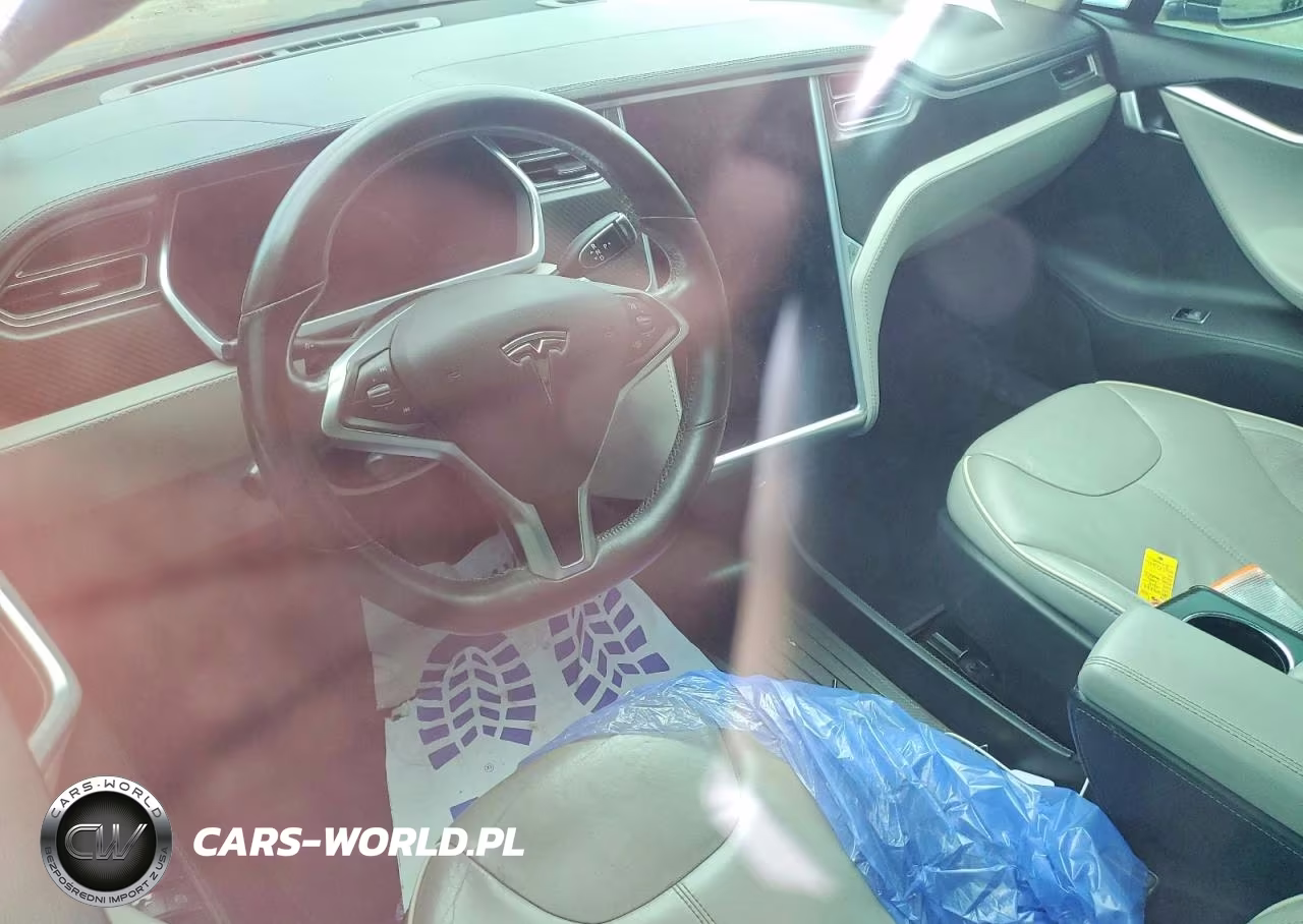 2014 Tesla Model S VIN:5YJSA1H11EFP32154 - 8