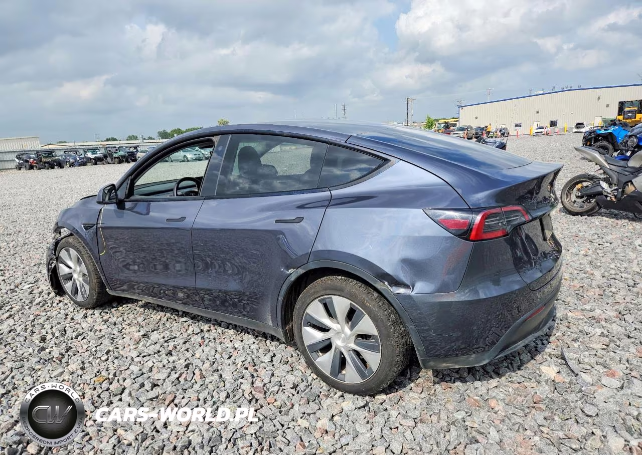 2023 Tesla Model Y VIN:7SAYGDEE0PF596512 - 2