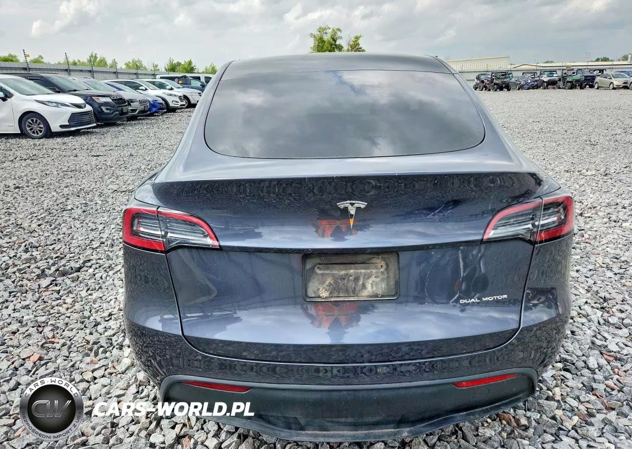 2023 Tesla Model Y VIN:7SAYGDEE0PF596512 - 6