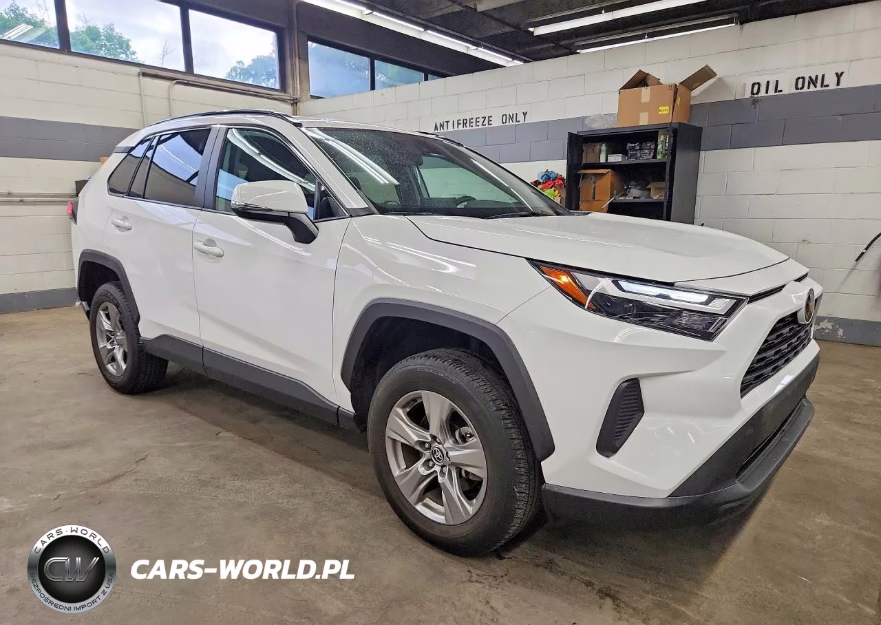 2024 Toyota Rav4 Xle VIN:2T3P1RFV5RC426912 - 4