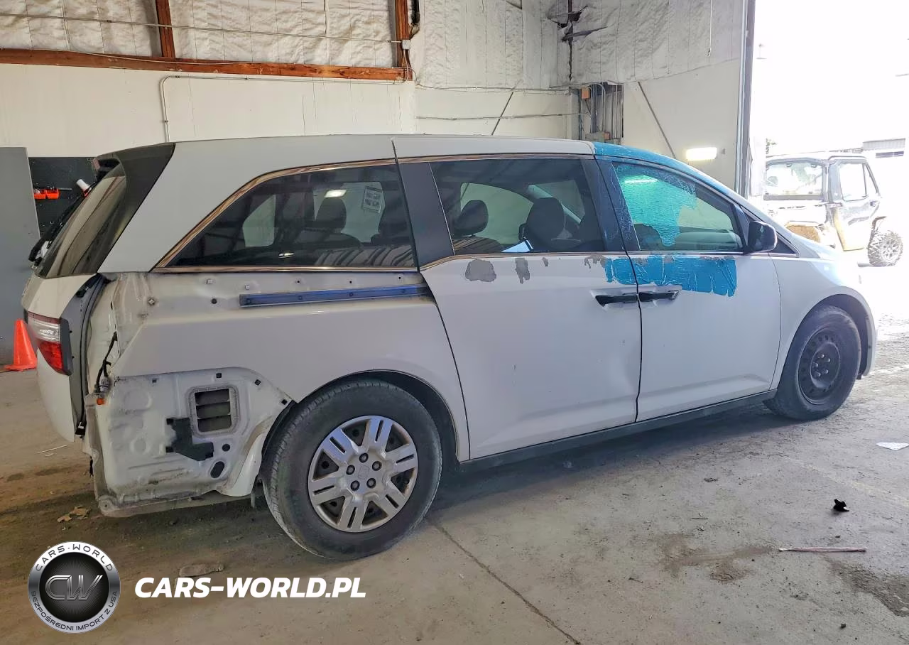 2011 Honda Odyssey Lx VIN:5FNRL5H2XBB073754 - 3