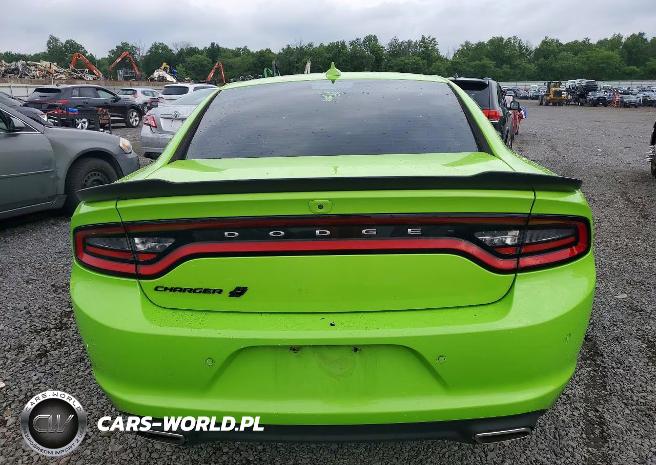 2019 Dodge Charger Sxt VIN:2C3CDXJG5KH653996 - 6