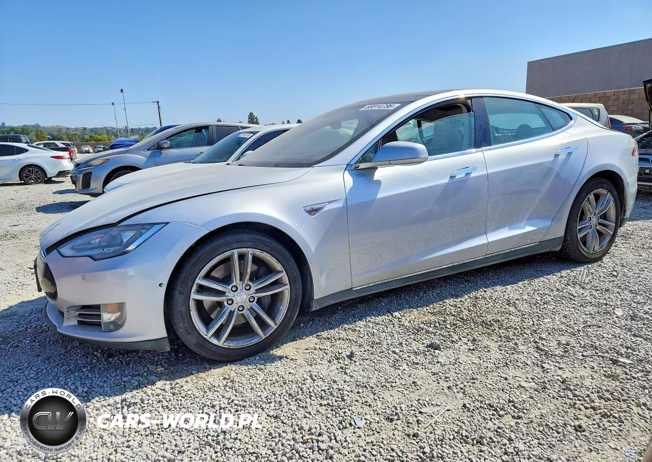 2014 Tesla Model S