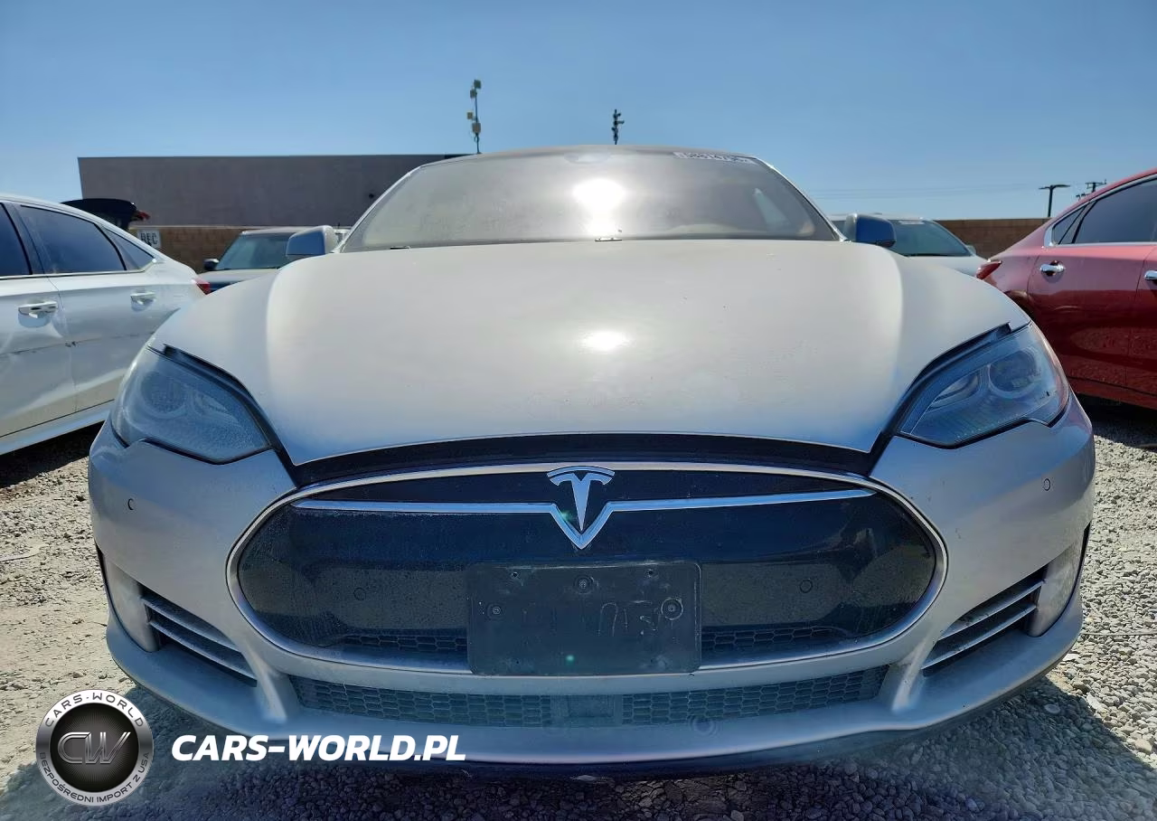 2014 Tesla Model S VIN:5YJSA1H1XEFP52371 - 5