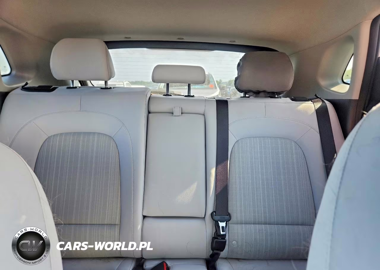 2023 Hyundai Kona Sel VIN:KM8K6CABXPU943892 - 10
