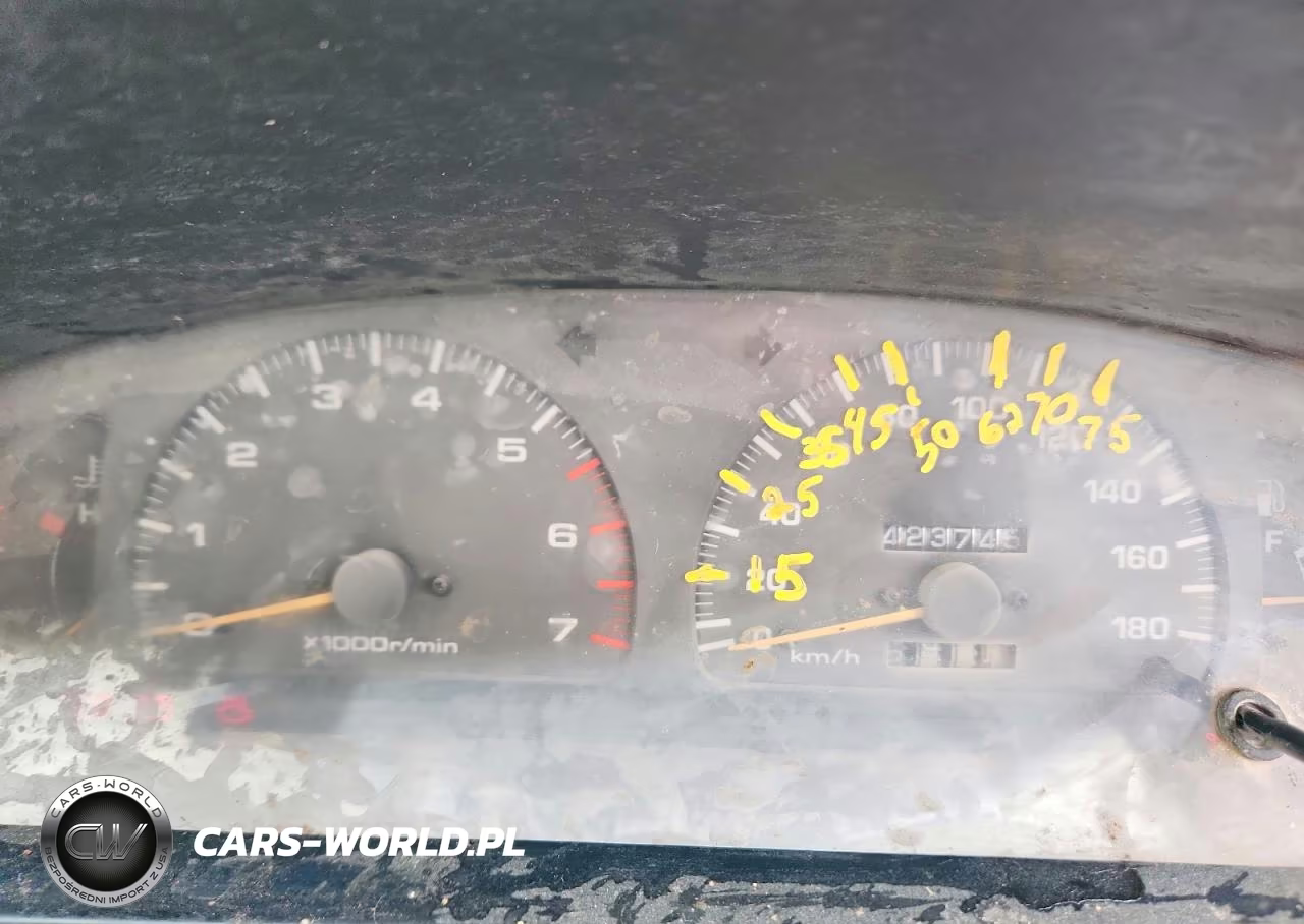1996 Toyota Hilux Surf VIN:RZN1850004806 - 9