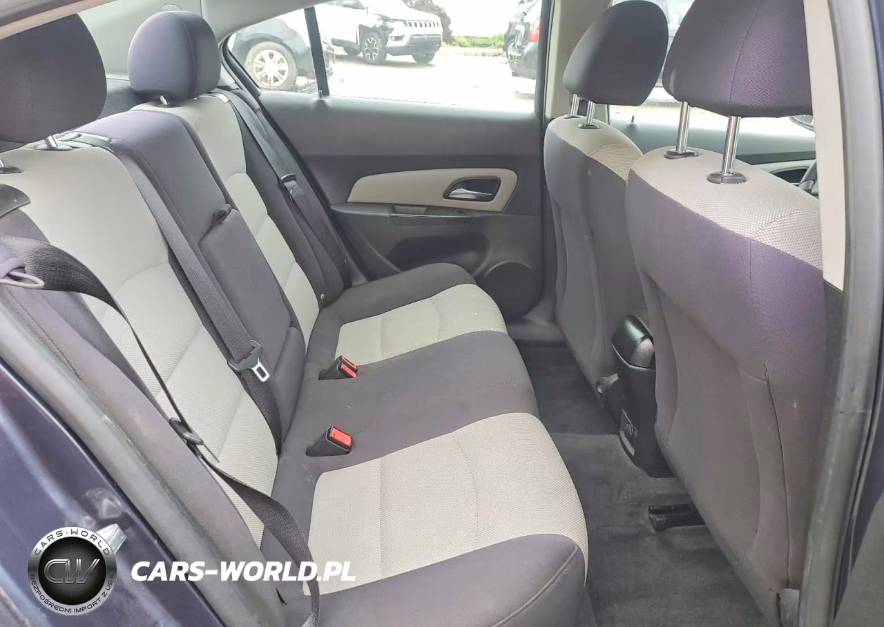 2013 Chevrolet Cruze Ls VIN:1G1PA5SH5D7175684 - 10