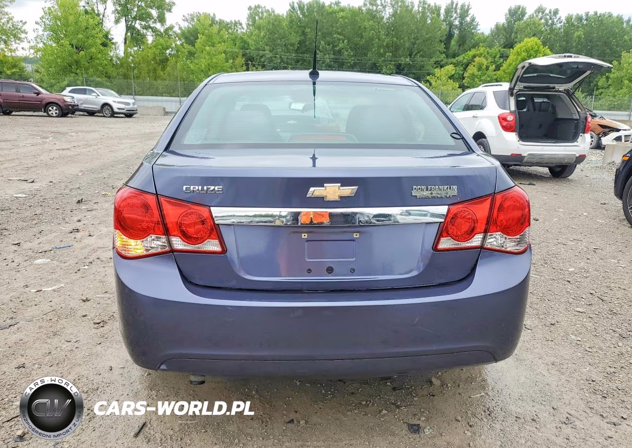 2013 Chevrolet Cruze Ls VIN:1G1PA5SH5D7175684 - 6