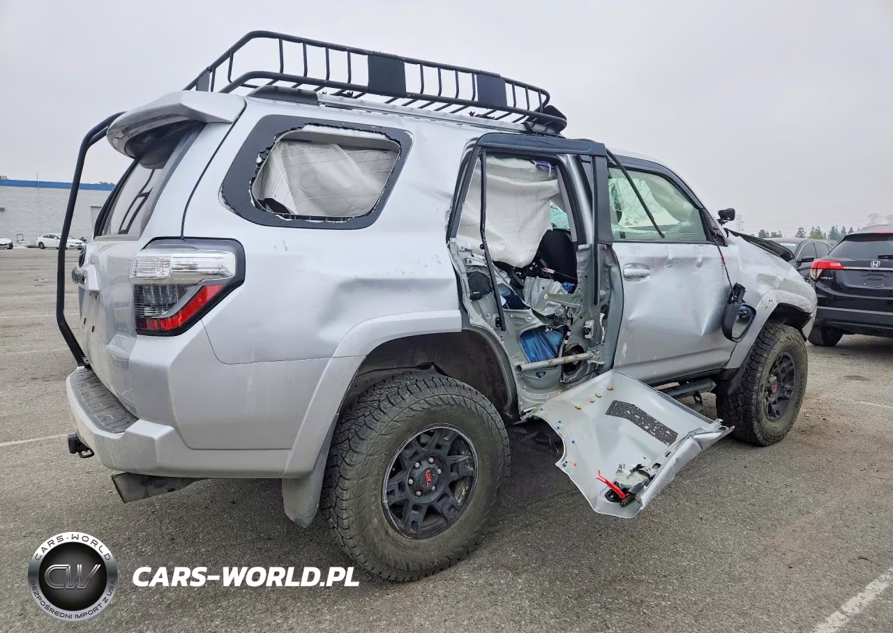 2020 Toyota 4Runner Sr5 VIN:JTEZU5JR2L5217204 - 3