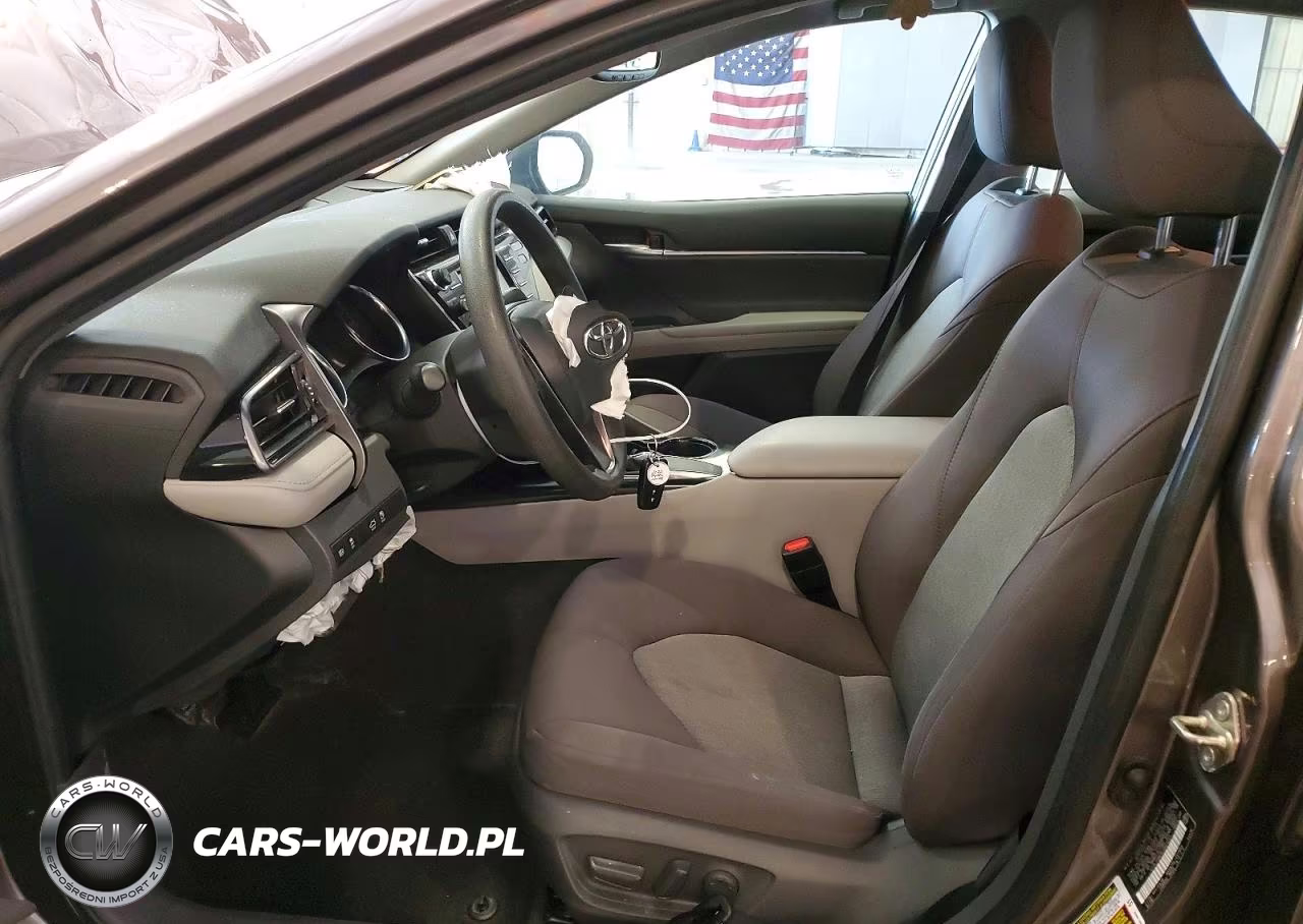 2020 Toyota Camry Le VIN:4T1L11AK5LU927231 - 7