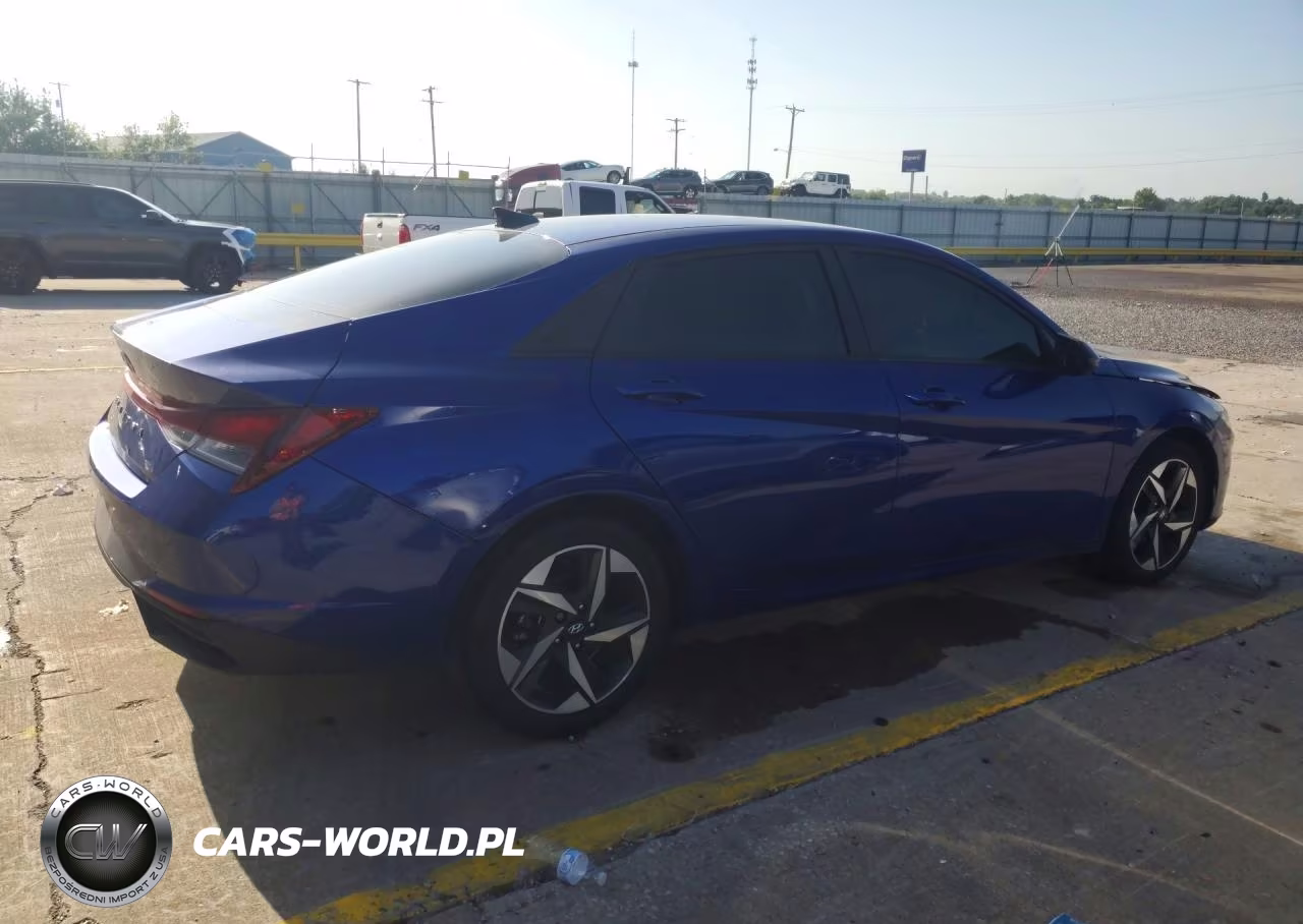 2023 Hyundai Elantra Sel VIN:KMHLS4AG7PU421464 - 3