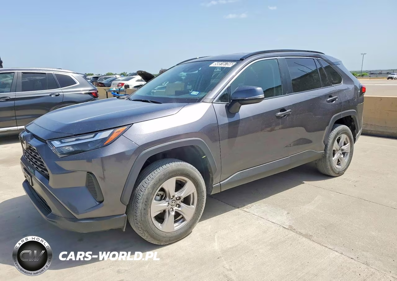 2024 Toyota Rav4 Xle – zdjęcie 1 z 12