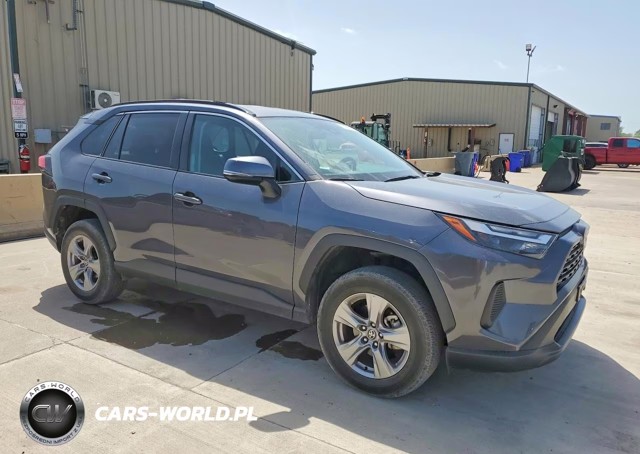 2024 Toyota Rav4 Xle VIN:2T3P1RFV2RC425507 - 4