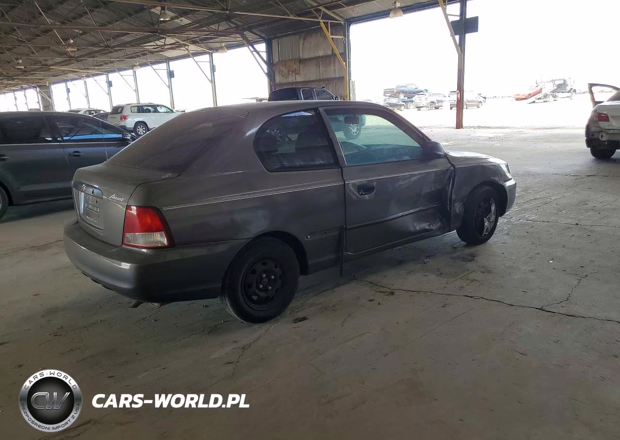 2001 Hyundai Accent L VIN:KMHCF35G71U134481 - 3