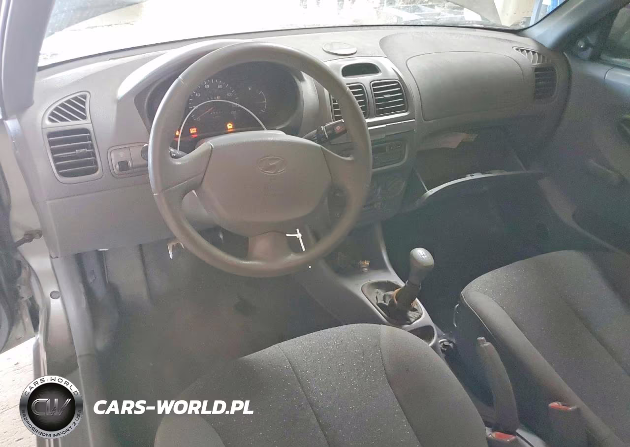 2001 Hyundai Accent L VIN:KMHCF35G71U134481 - 8