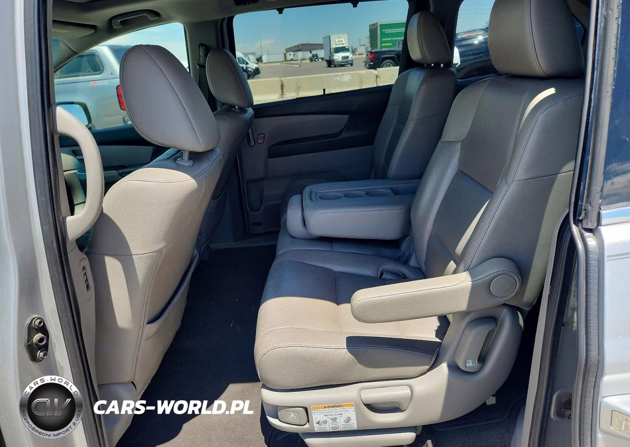 2011 Honda Odyssey Touring VIN:5FNRL5H91BB002293 - 11