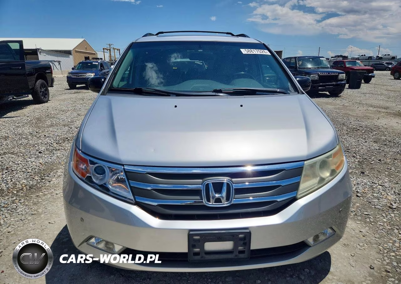 2011 Honda Odyssey Touring VIN:5FNRL5H91BB002293 - 5
