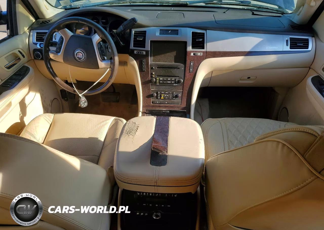 2007 Cadillac Escalade Luxury VIN:1GYFK63867R125061 - 8
