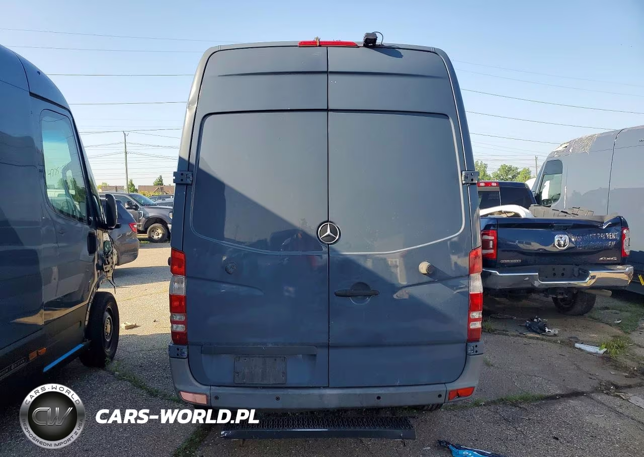 2018 Mercedes-Benz Sprinter 2500 Delivery Van VIN:WD3PE7CD6JP645410 - 6