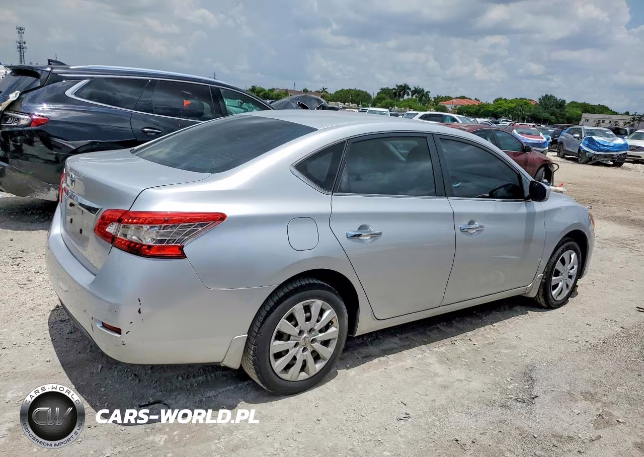 2015 Nissan Sentra S VIN:3N1AB7AP0FY336428 - 3