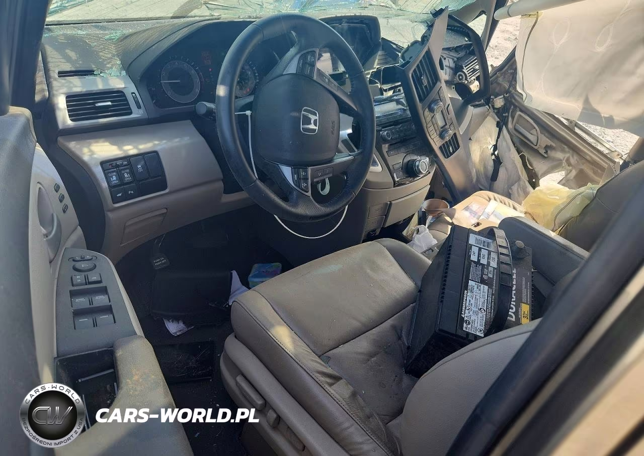 2011 Honda Odyssey Touring VIN:5FNRL5H96BB030011 - 8