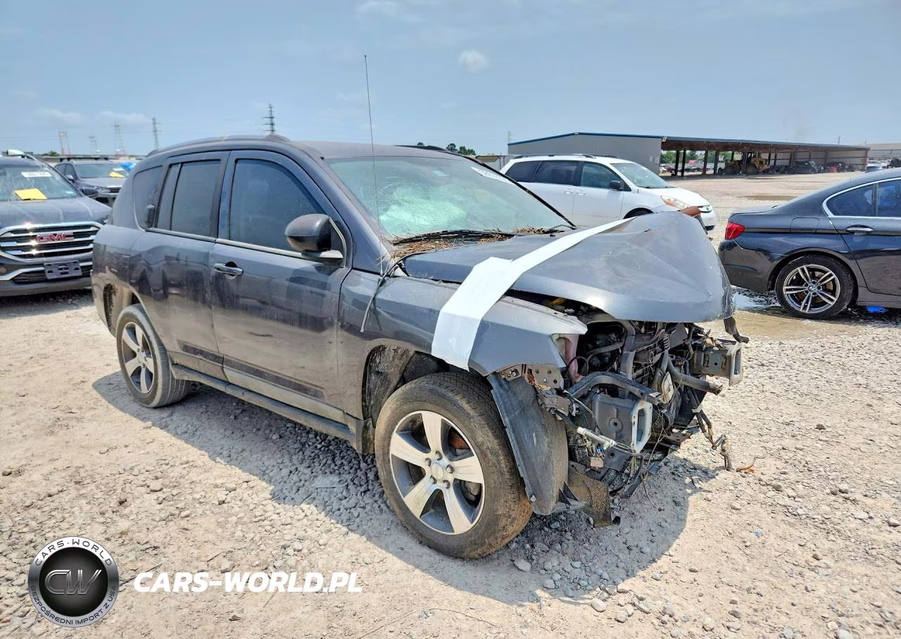 2017 Jeep Compass Latitude VIN:1C4NJCEB6HD189613 - 4