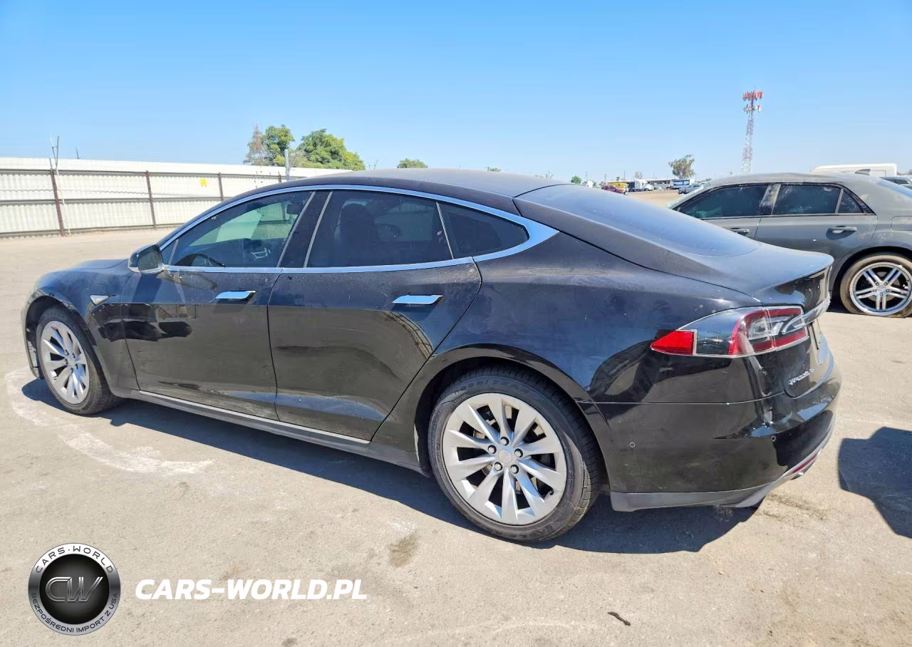 2016 Tesla Model S VIN:5YJSA1E13GF132985 - 2