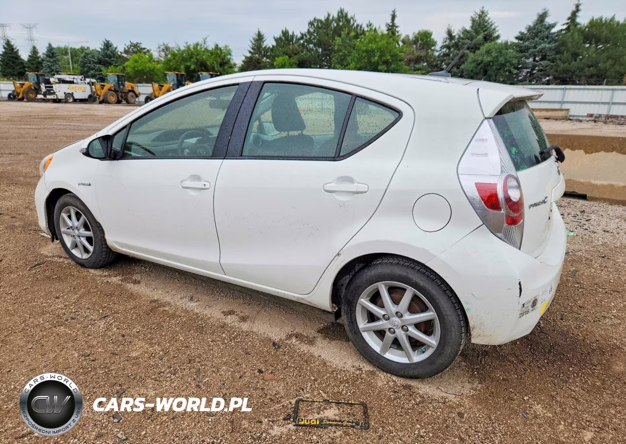 2012 Toyota Prius C Three VIN:JTDKDTB32C1509477 - 2