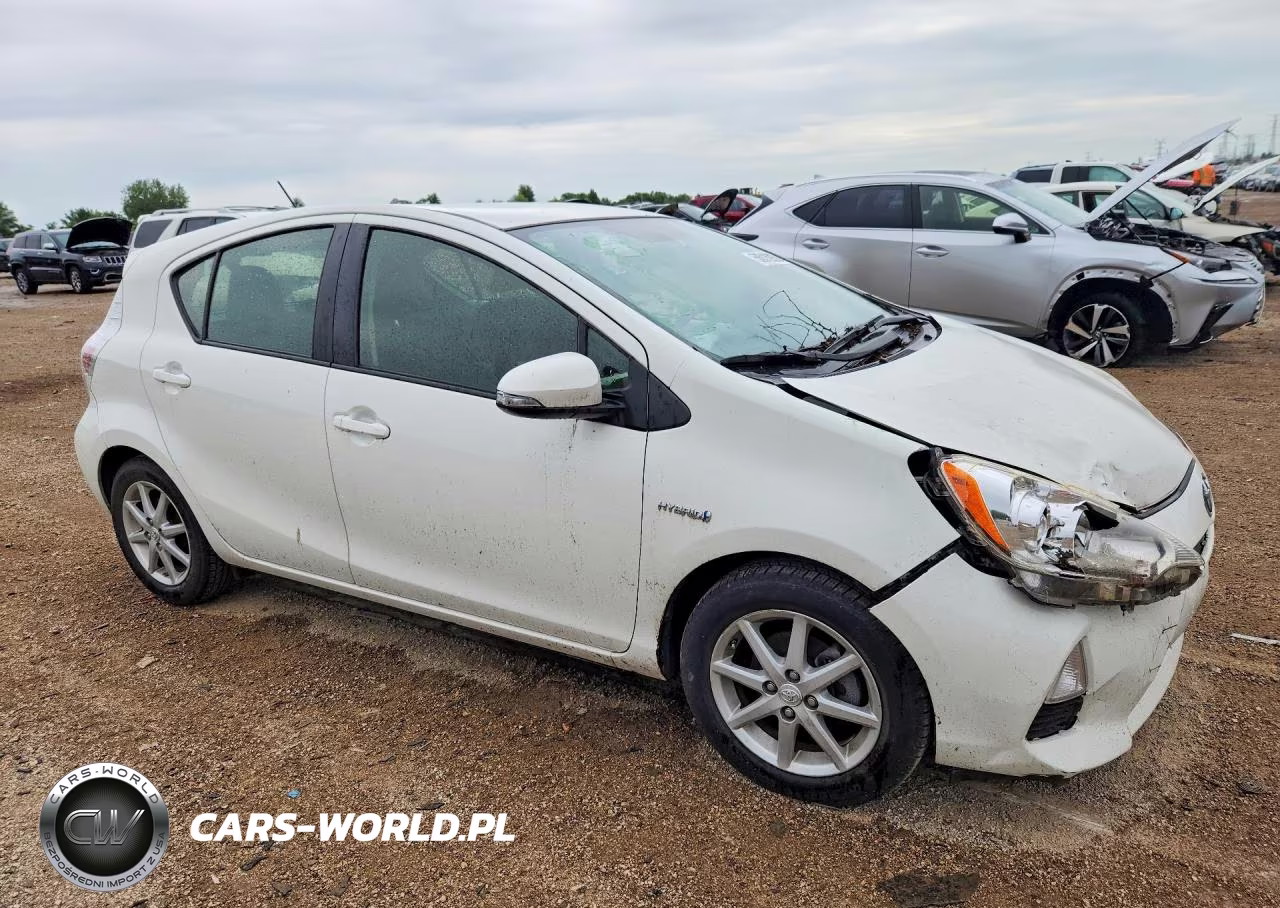 2012 Toyota Prius C Three VIN:JTDKDTB32C1509477 - 4
