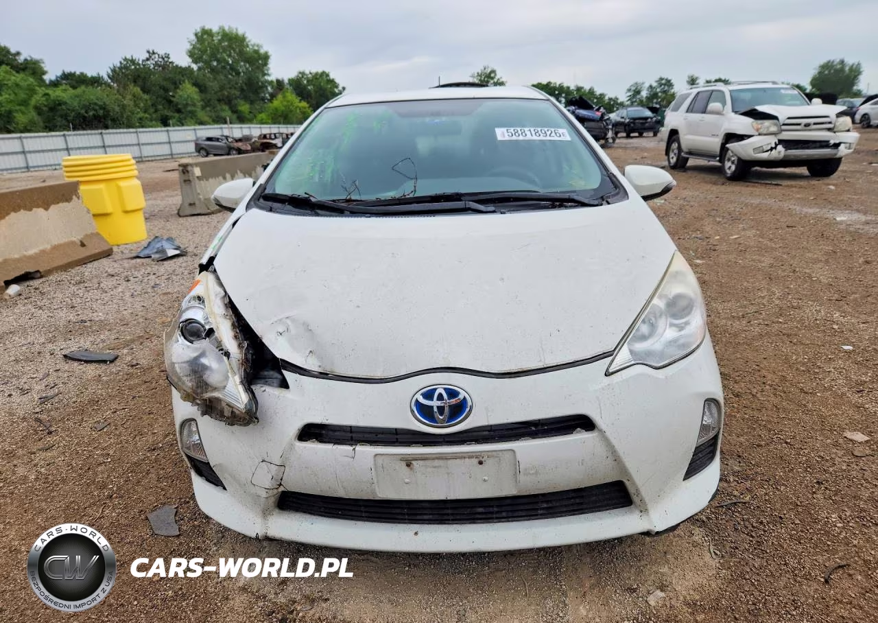 2012 Toyota Prius C Three VIN:JTDKDTB32C1509477 - 5