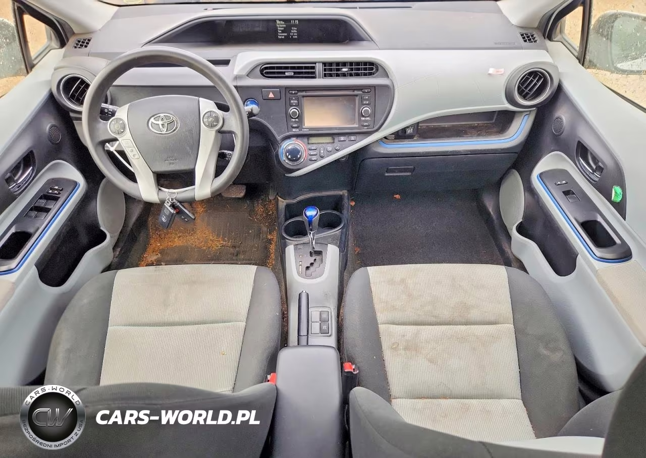2012 Toyota Prius C Three VIN:JTDKDTB32C1509477 - 8