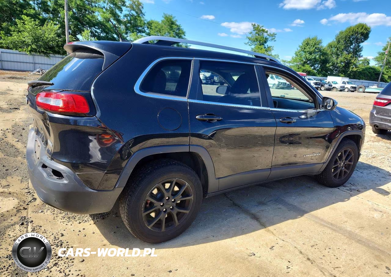 2016 Jeep Cherokee Latitude VIN:1C4PJMCB4GW148921 - 3