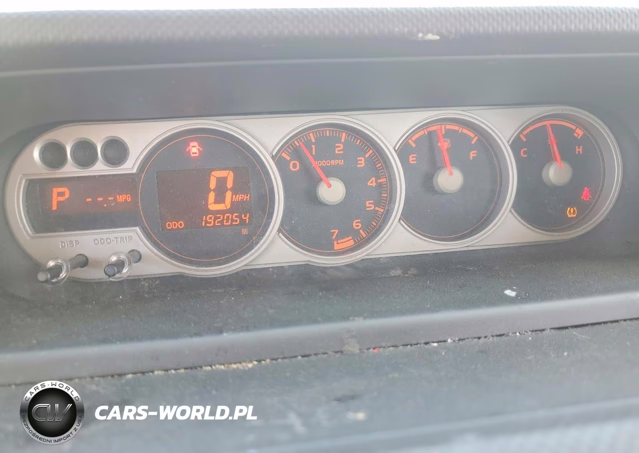 2008 Toyota Scion Xb VIN:JTLKE50E881005427 - 9