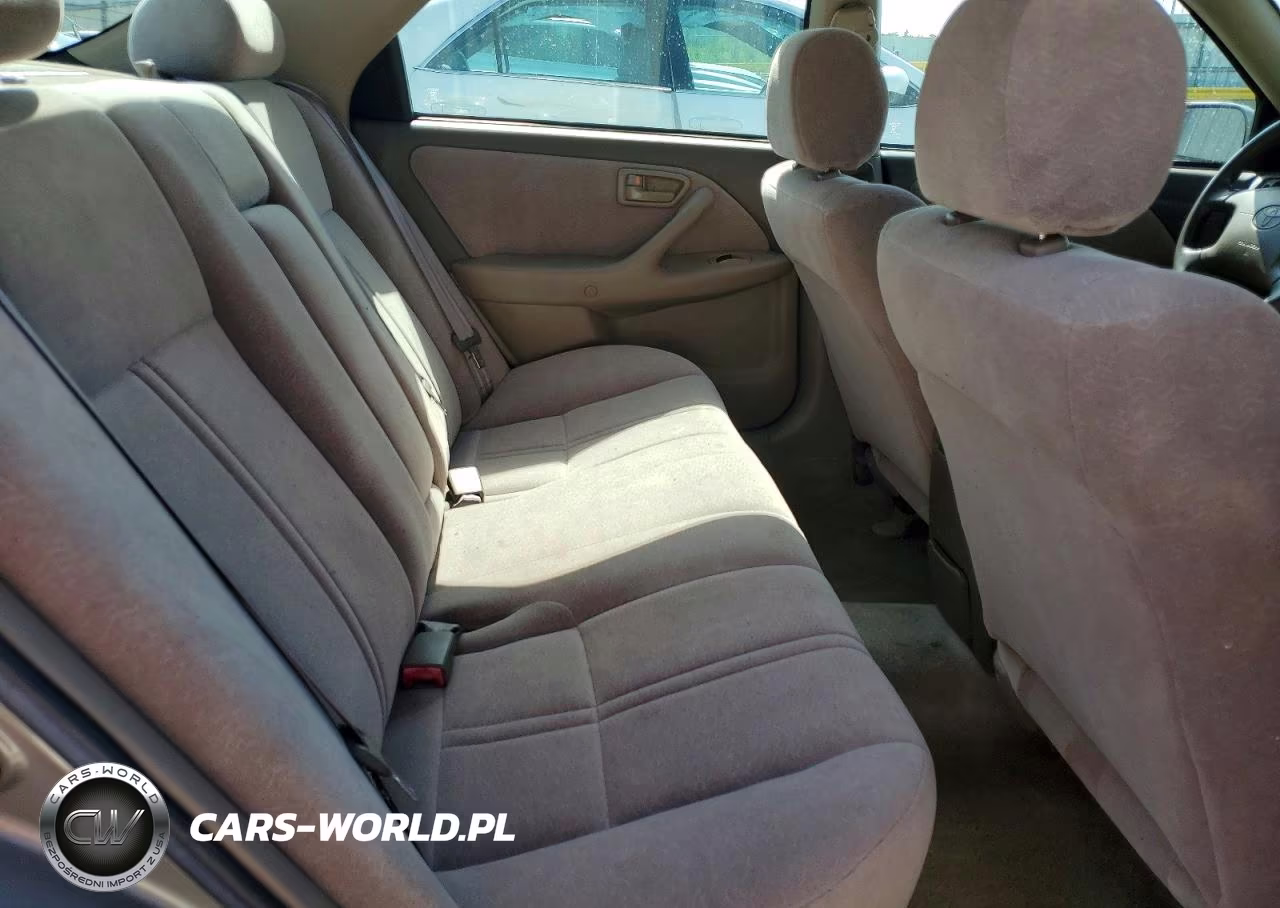 1999 Toyota Camry Le VIN:4T1BG22K6XU609025 - 10