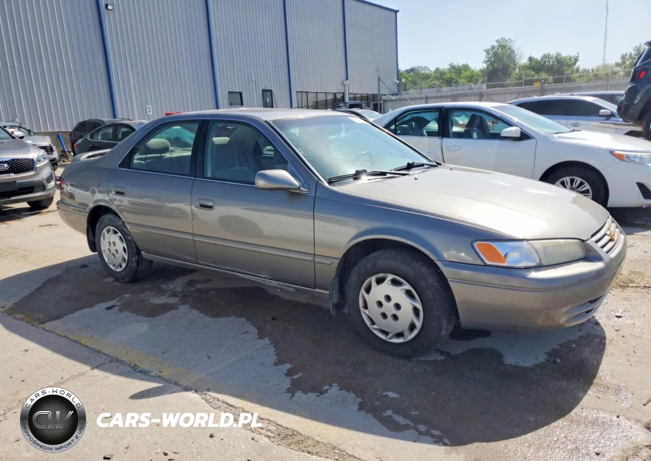 1999 Toyota Camry Le VIN:4T1BG22K6XU609025 - 4