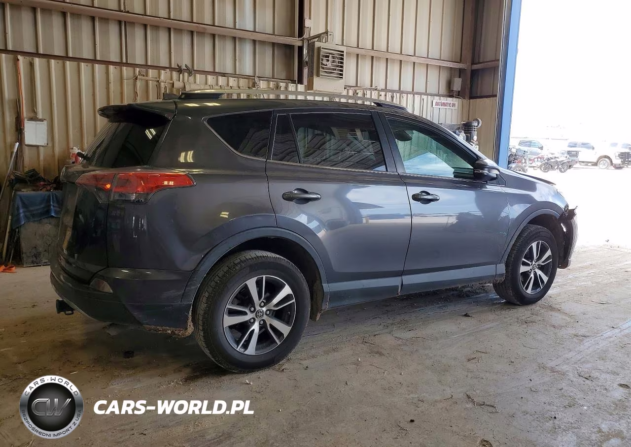 2018 Toyota Rav4 Xle VIN:2T3WFREV1JW519914 - 3