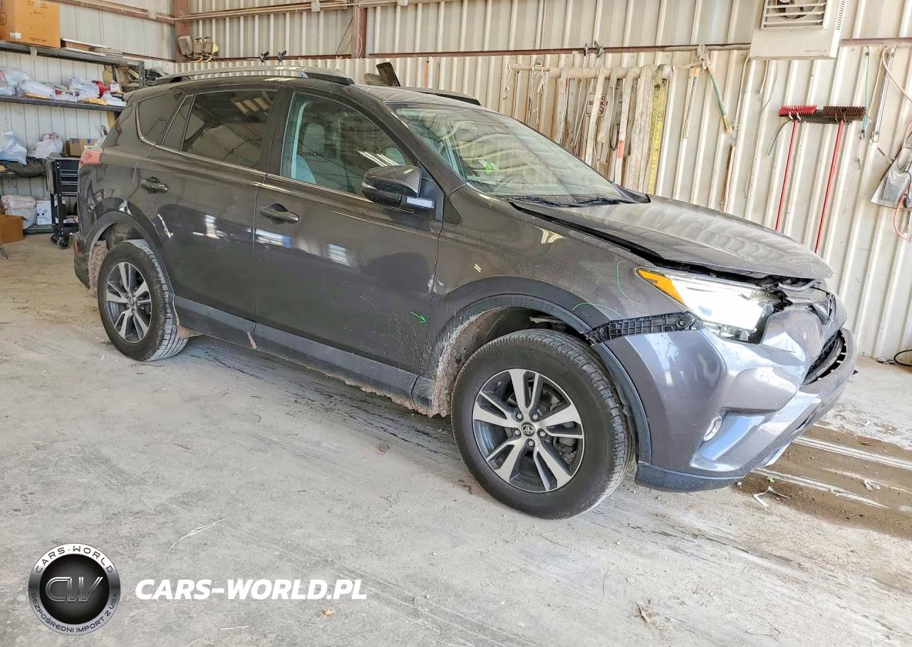 2018 Toyota Rav4 Xle VIN:2T3WFREV1JW519914 - 4