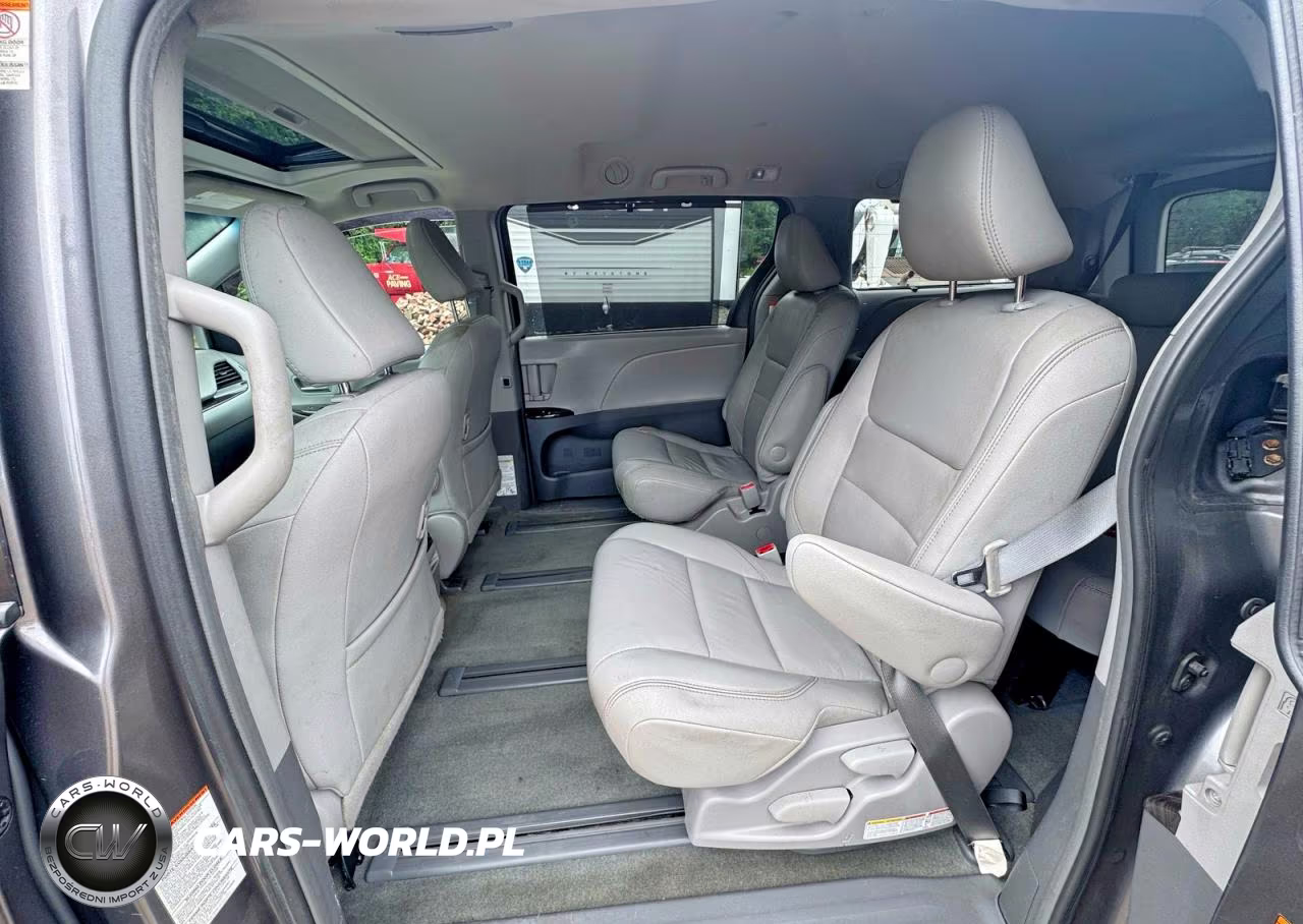 2017 Toyota Sienna Xle 7-Passenger VIN:5TDDZ3DC2HS167093 - 11