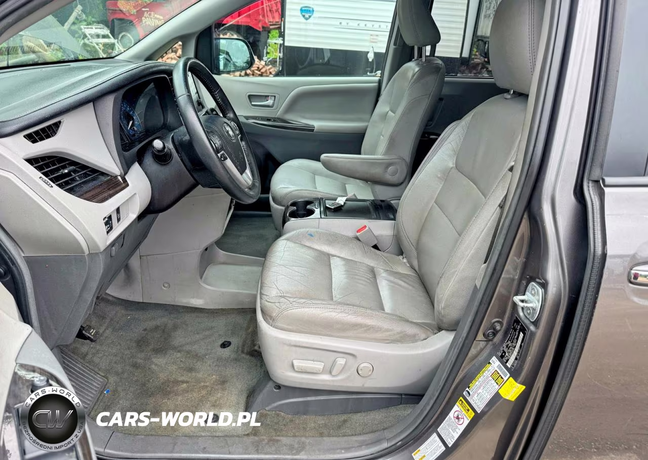2017 Toyota Sienna Xle 7-Passenger VIN:5TDDZ3DC2HS167093 - 13