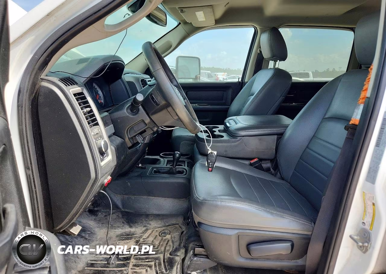 2018 Ram 2500 St VIN:3C6UR5HJ1JG380620 - 7