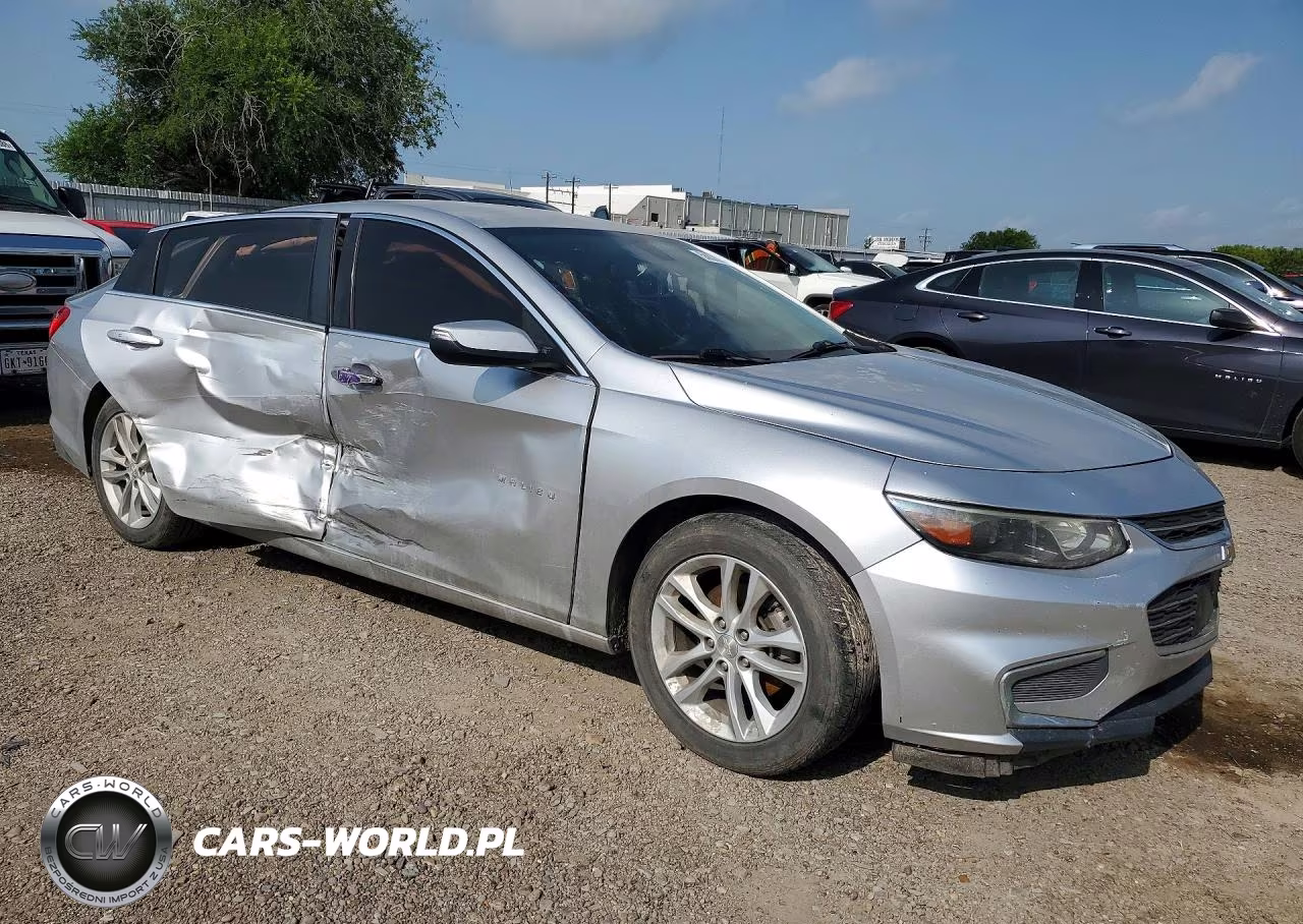 2017 Chevrolet Malibu Lt VIN:1G1ZE5ST4HF167136 - 4